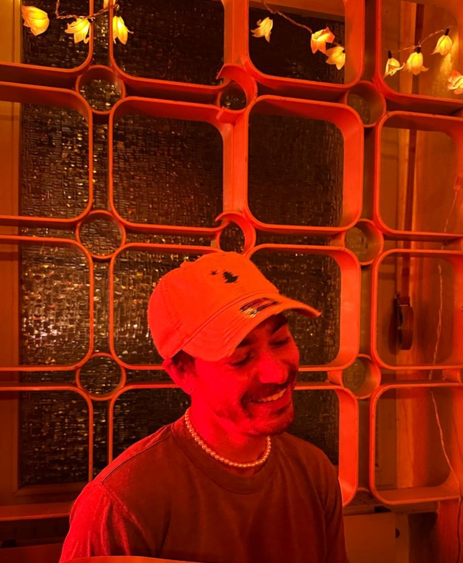 Individual music therapy session with Jordan Elias